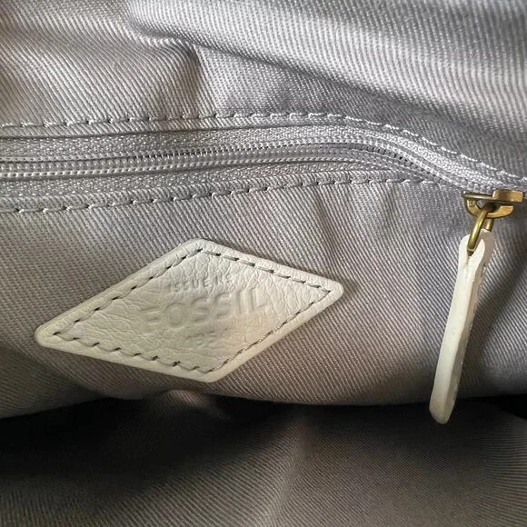 Fossil Womens Coconut White Cow Hide Leather Rectangle Julia Crossbody Handbag - Picture 9 of 16